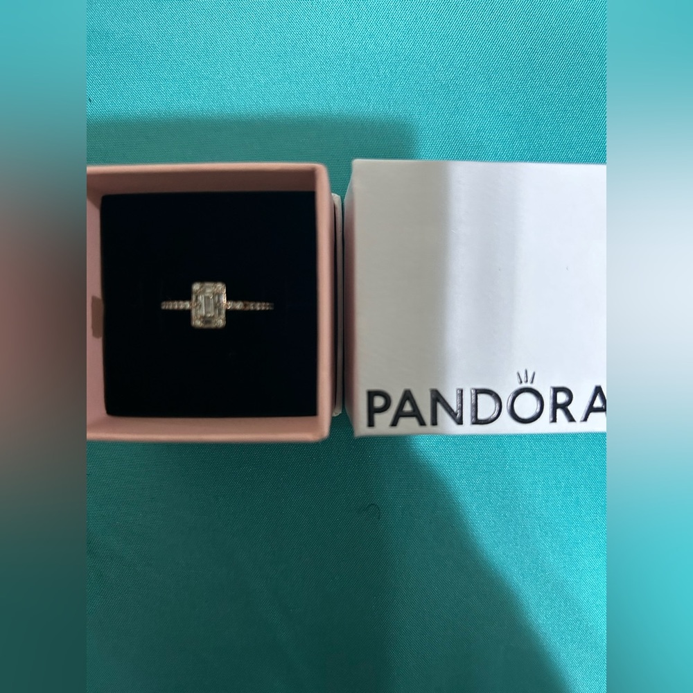 Pandora Ring Size 7